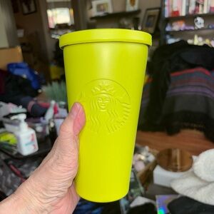 Starbucks 2014 matte  Lime Green 16 oz Tumbler.  No straw.  Lovely condition  :)